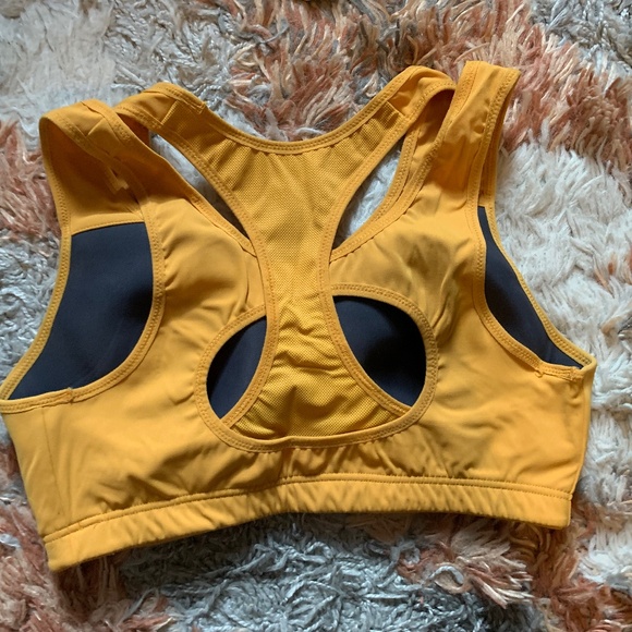Syrokran Womens sports bra - Picture 2 of 4